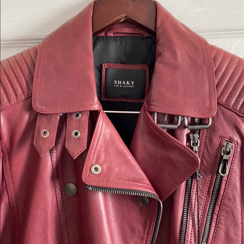 Leather jacket - Picture 2 of 7